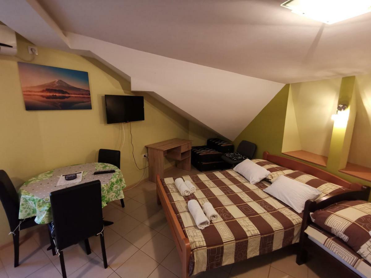 Apartments Popovic Белград Номер фото